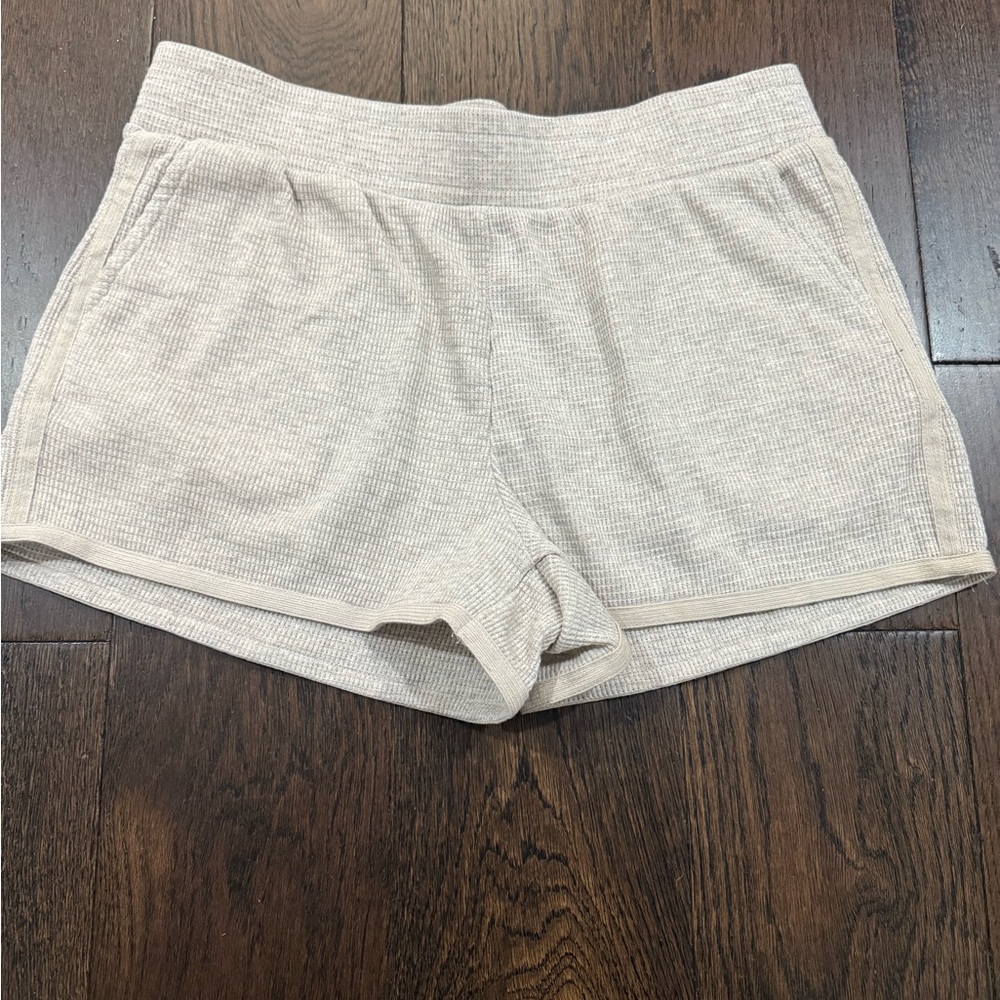 *NWT* Fashion Nova Beige Ribbed Athletic Shorts